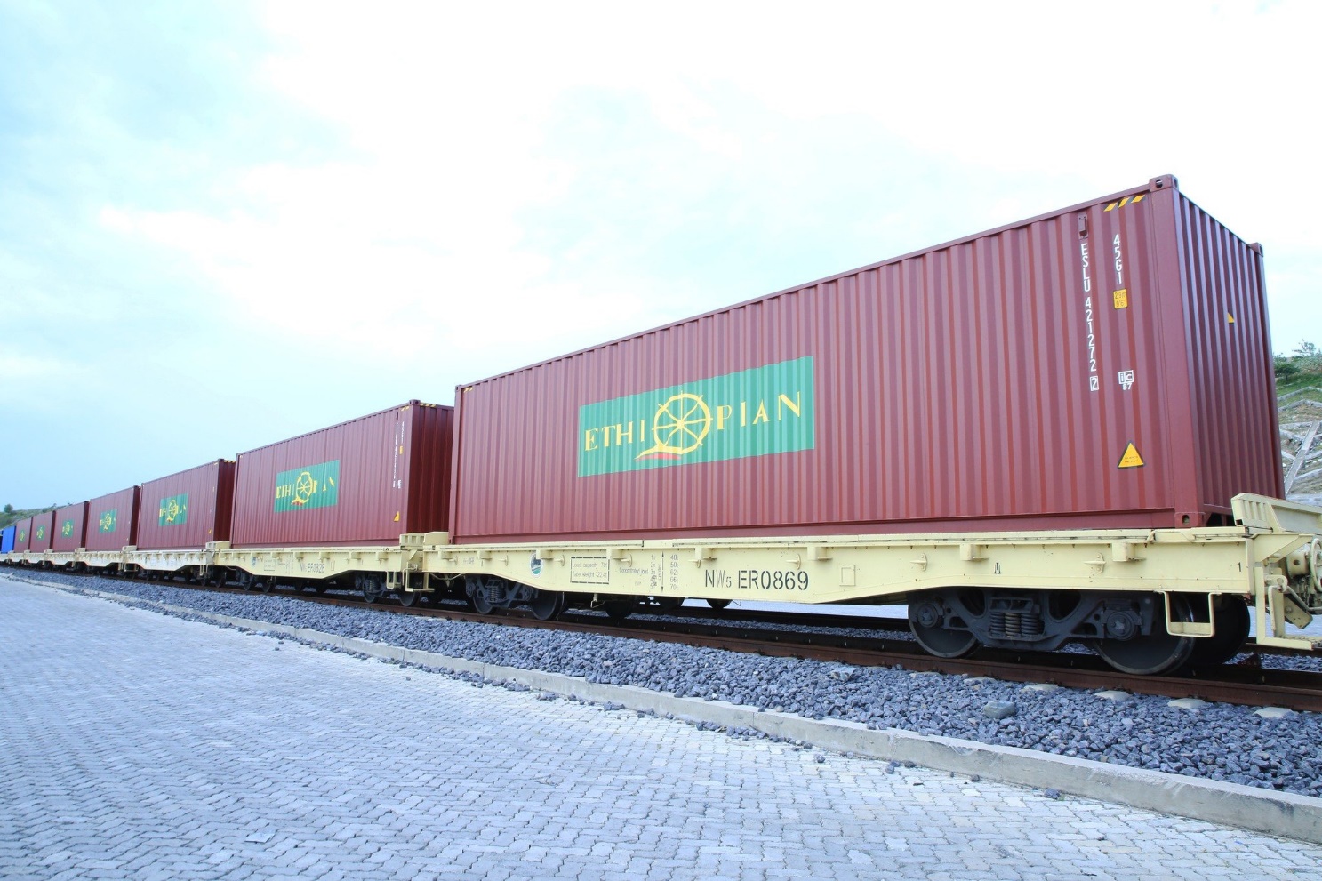 ESLSE Started Transporting Multimodal Containers Destined at Kality Dry Port and Terminal